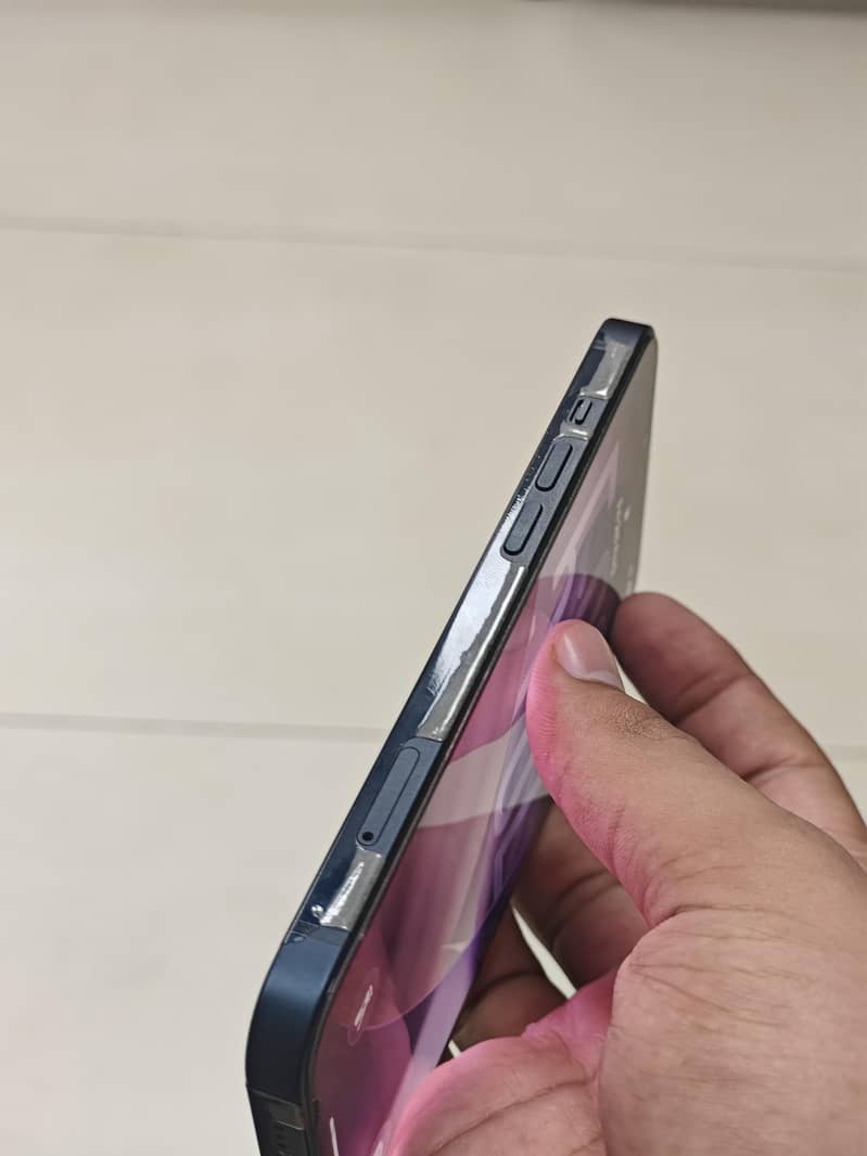 Apple iPhone 13 3