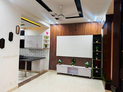 5 Marla Maintained House for Sale | M Block Bahria Town Phase 8 | 3 Bed + 2 TV Lounges | 218 Lac