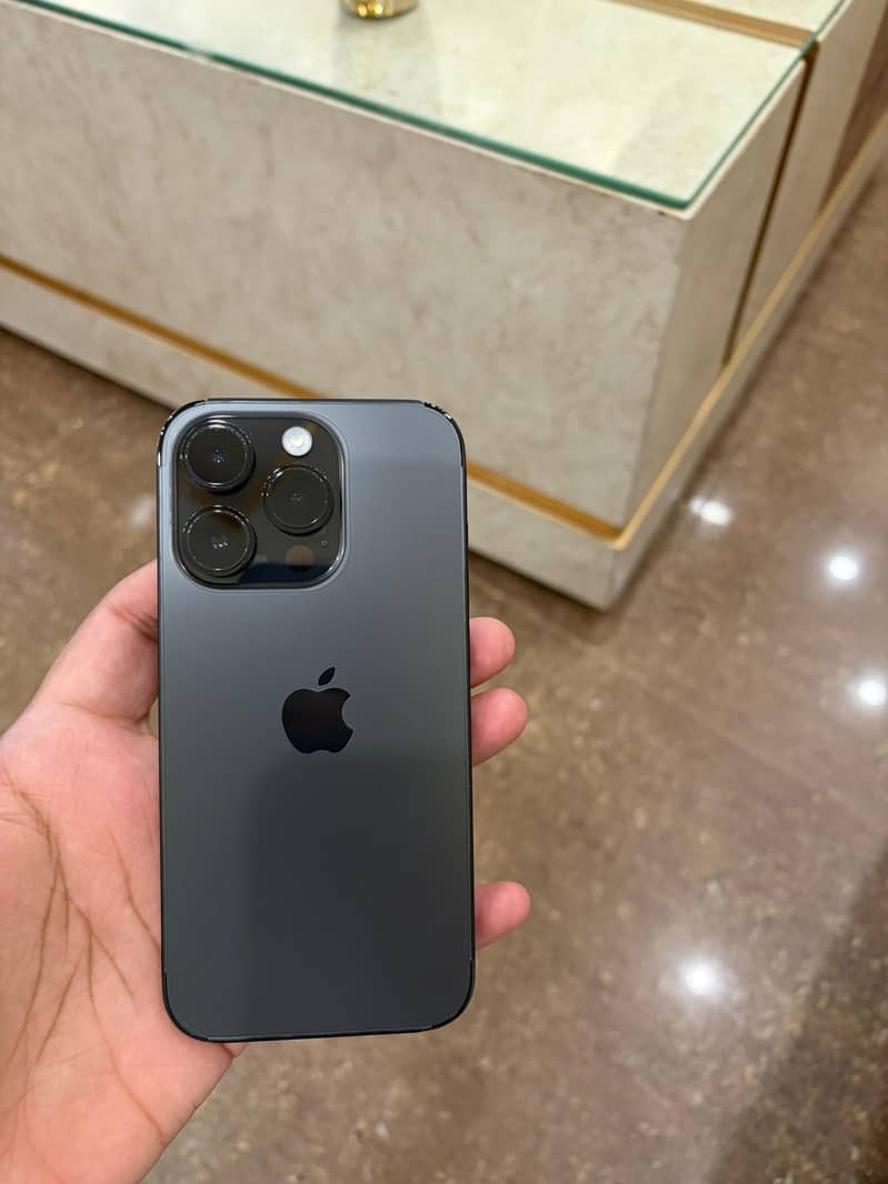 Apple iPhone 14 Pro 4