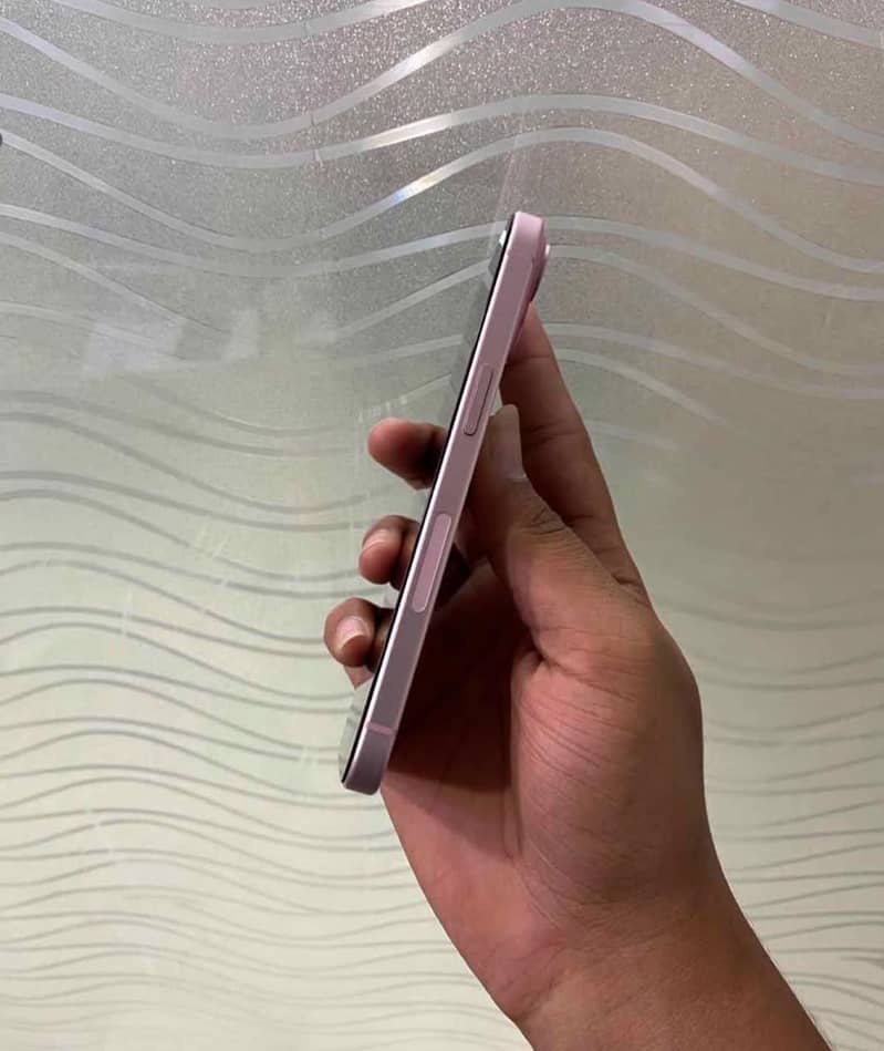 Apple iPhone 15 1