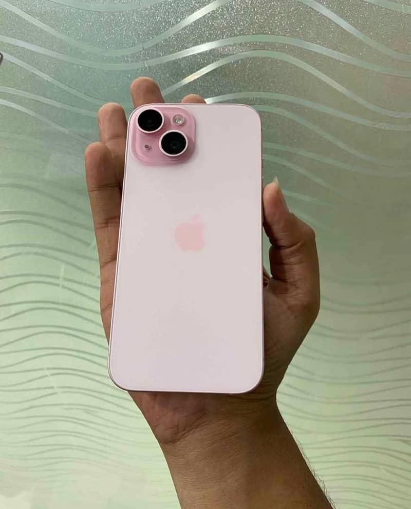 Apple iPhone 15 3