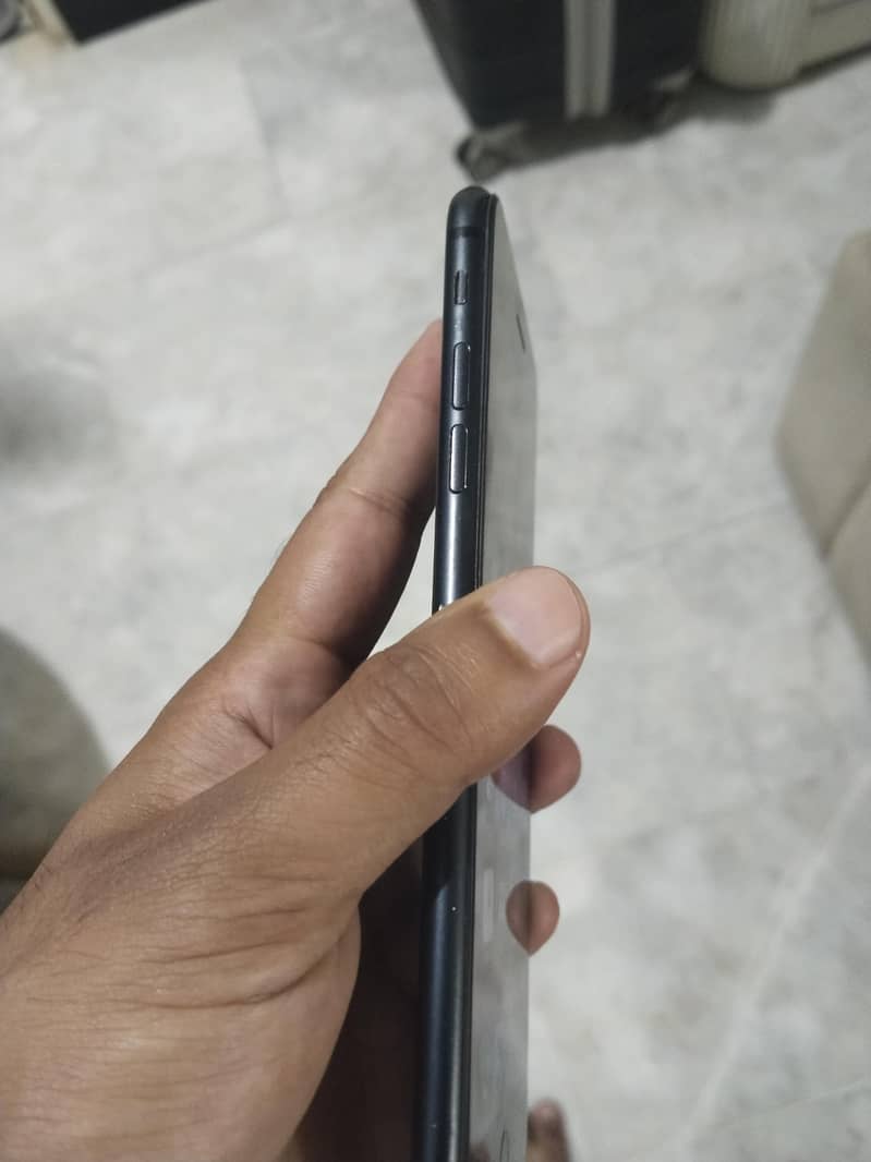 iPhone 7 Plus PTA APPROVED 3