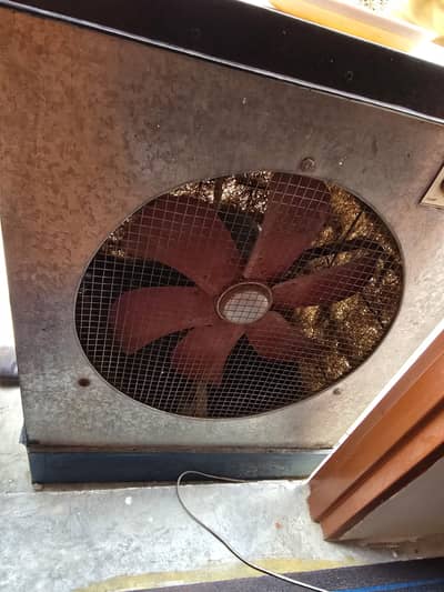 Air cooler with stand