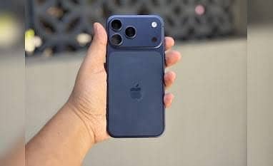 Apple iPhone 17 Pro Max 1
