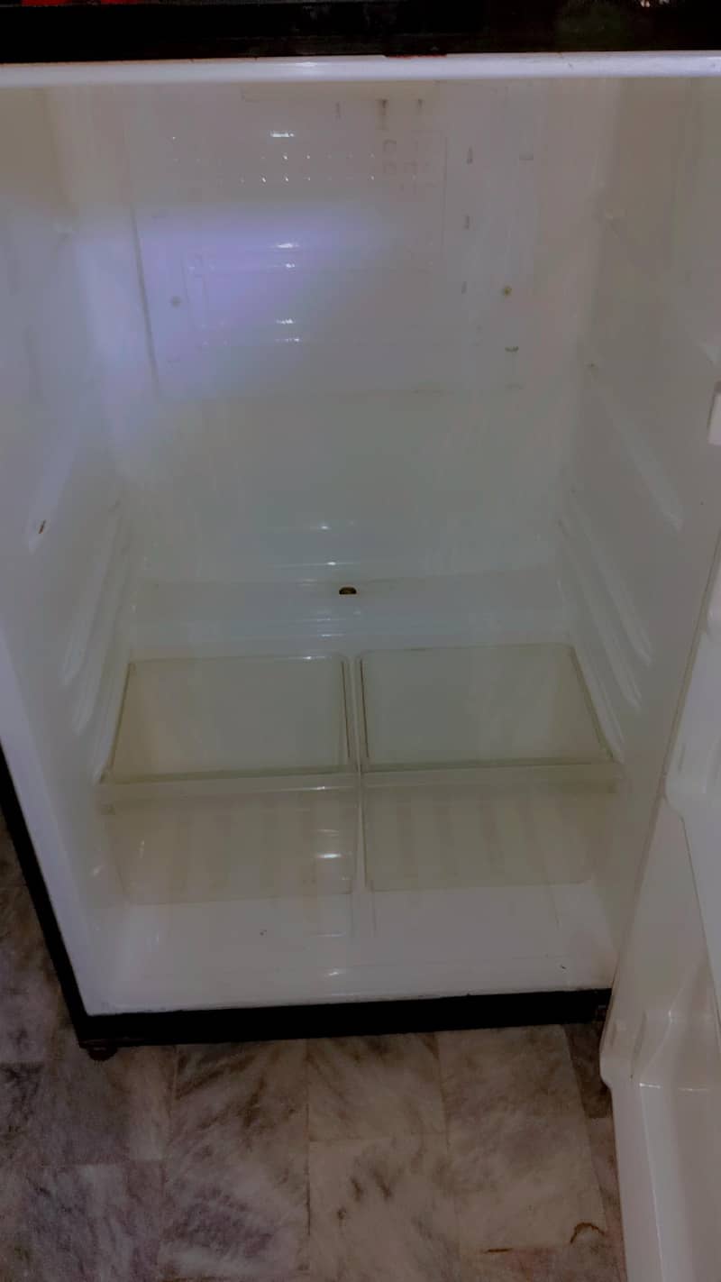Refrigerator 3