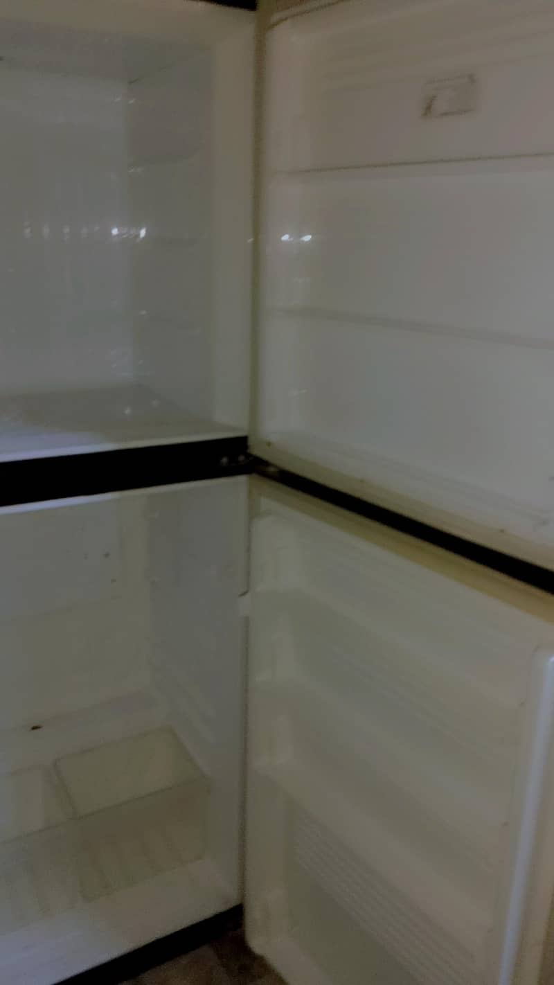 Refrigerator 4