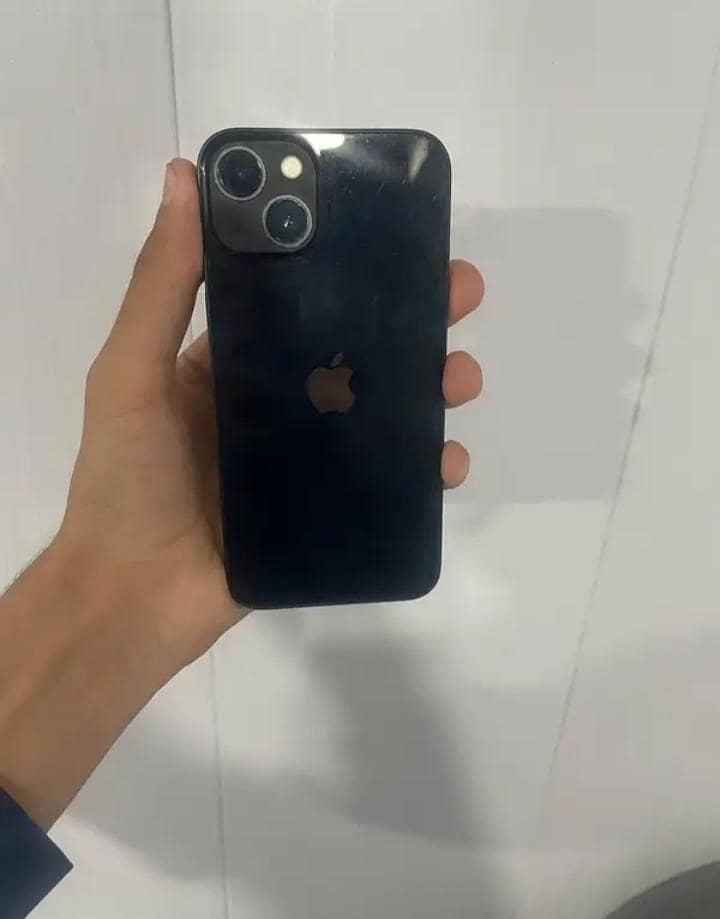 Apple iPhone 13 6