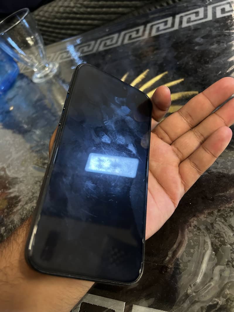 Apple iPhone 16 Pro Max 5