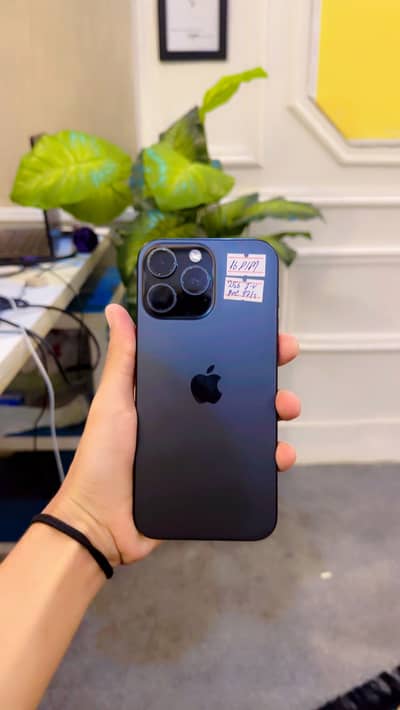 Apple iPhone 16 Pro Max