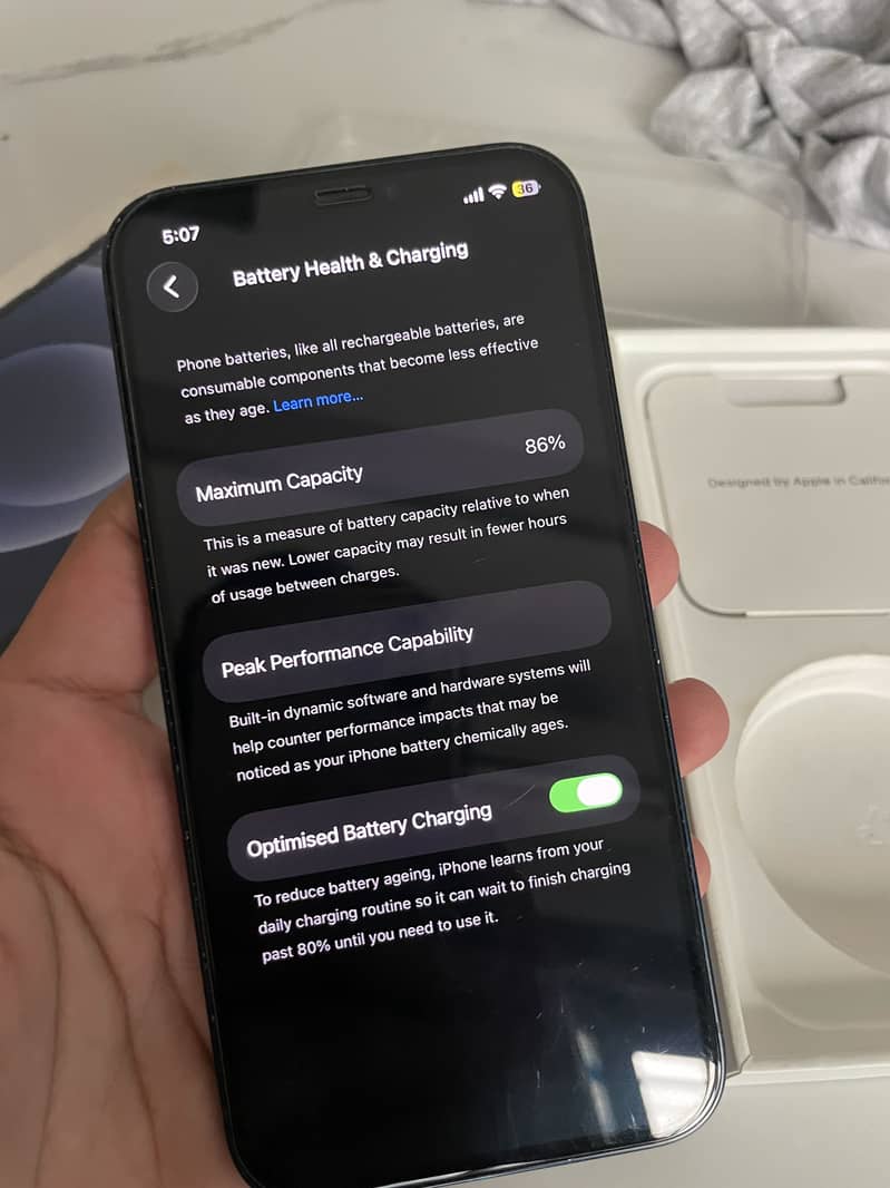 Apple iPhone 12 8