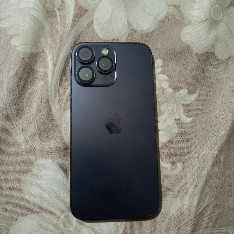 Apple iPhone 14 Pro Max 3