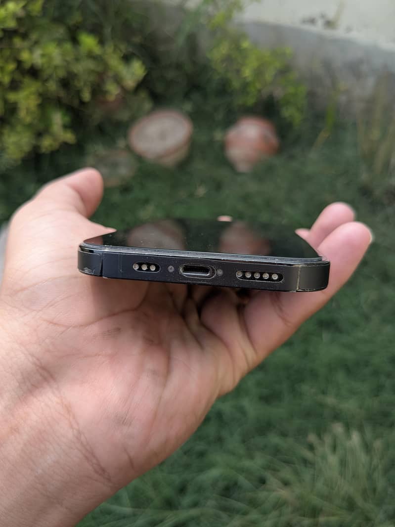 Apple iPhone 14 Pro 1