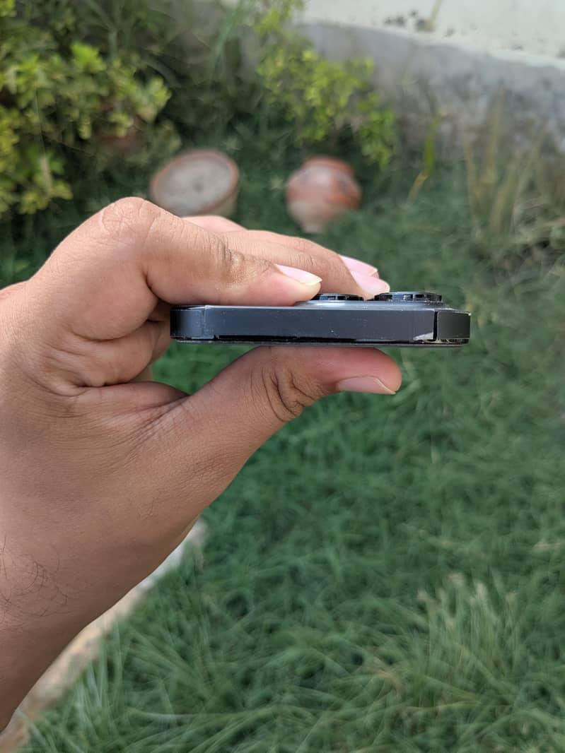 Apple iPhone 14 Pro 3