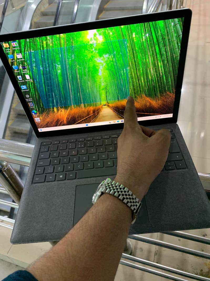 Microsoft surface laptop 3 4