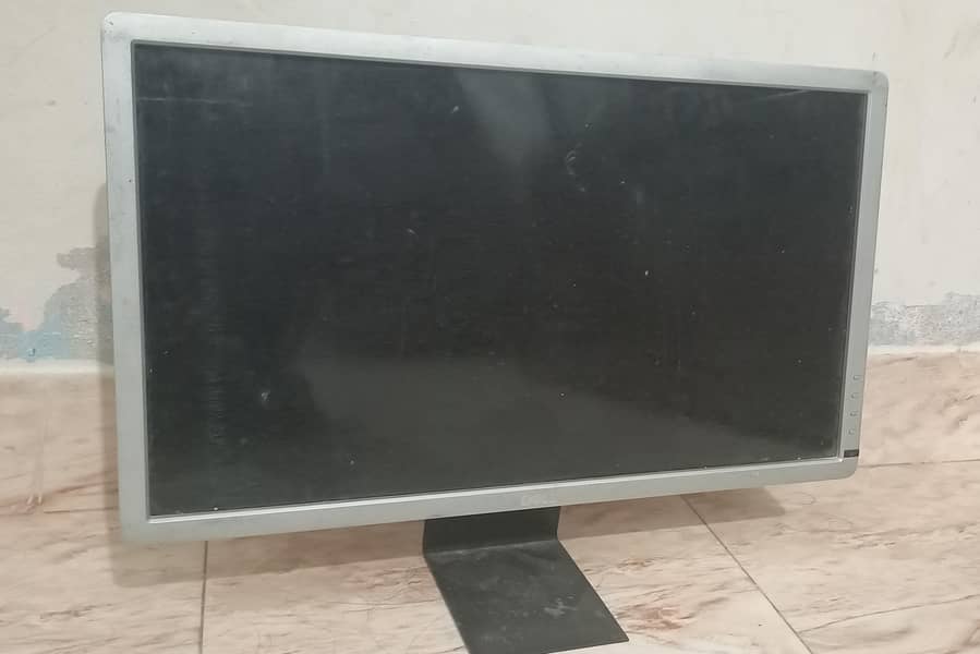 LCD 23inch 0