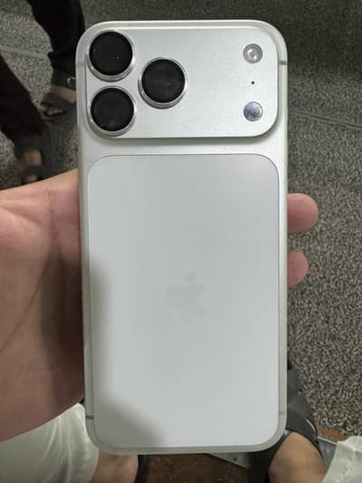 iPhone 17 Pro Max 256Gb battery health 97%