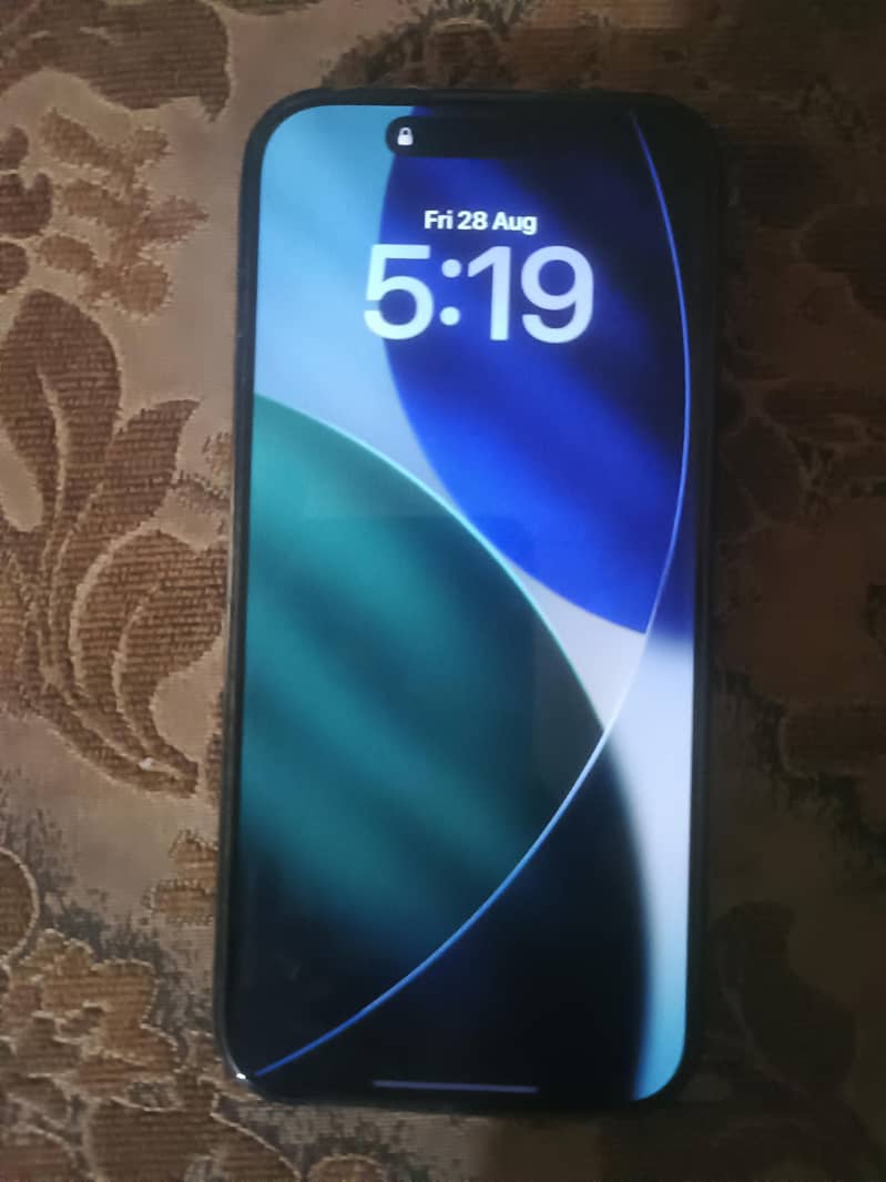 Apple iPhone 16 Pro 0