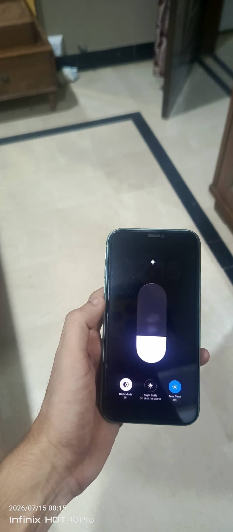 Apple iPhone 11 4