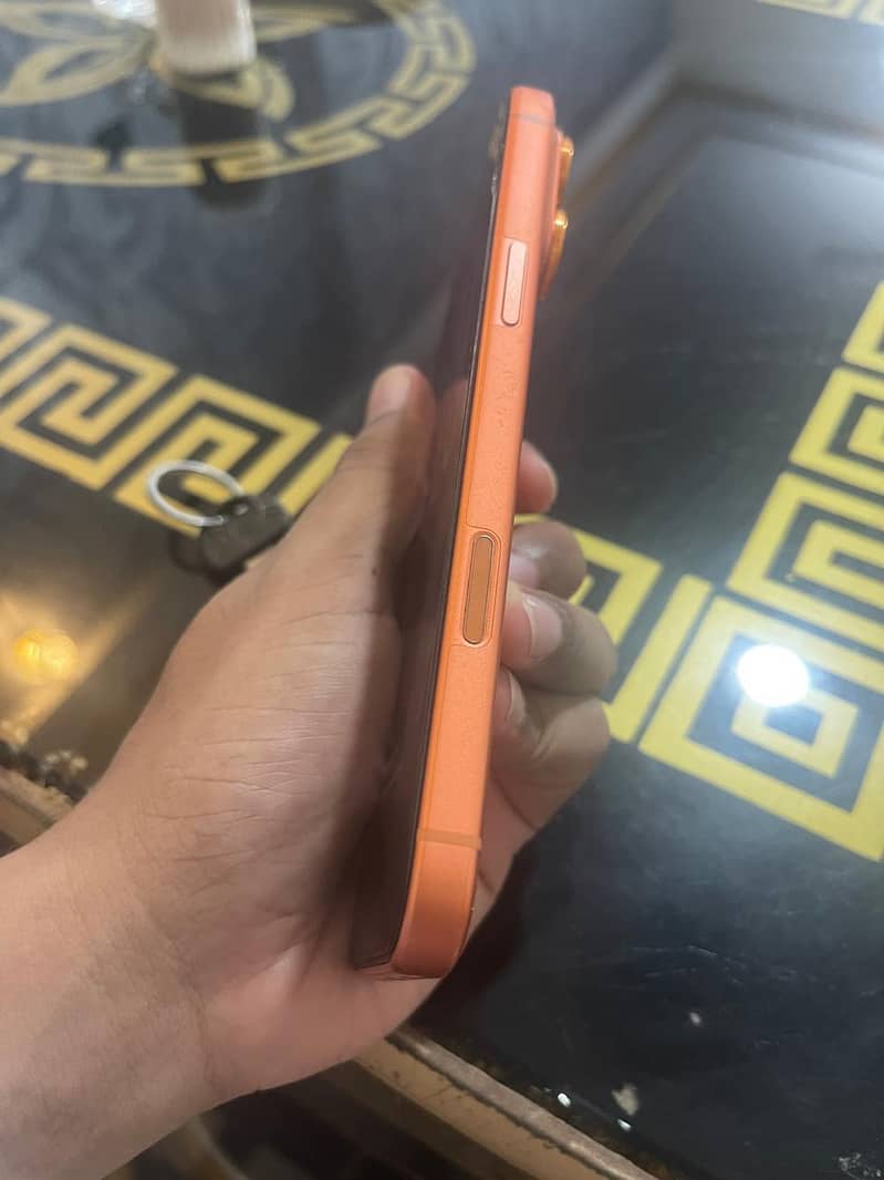 Apple iPhone 17 Pro Max 1