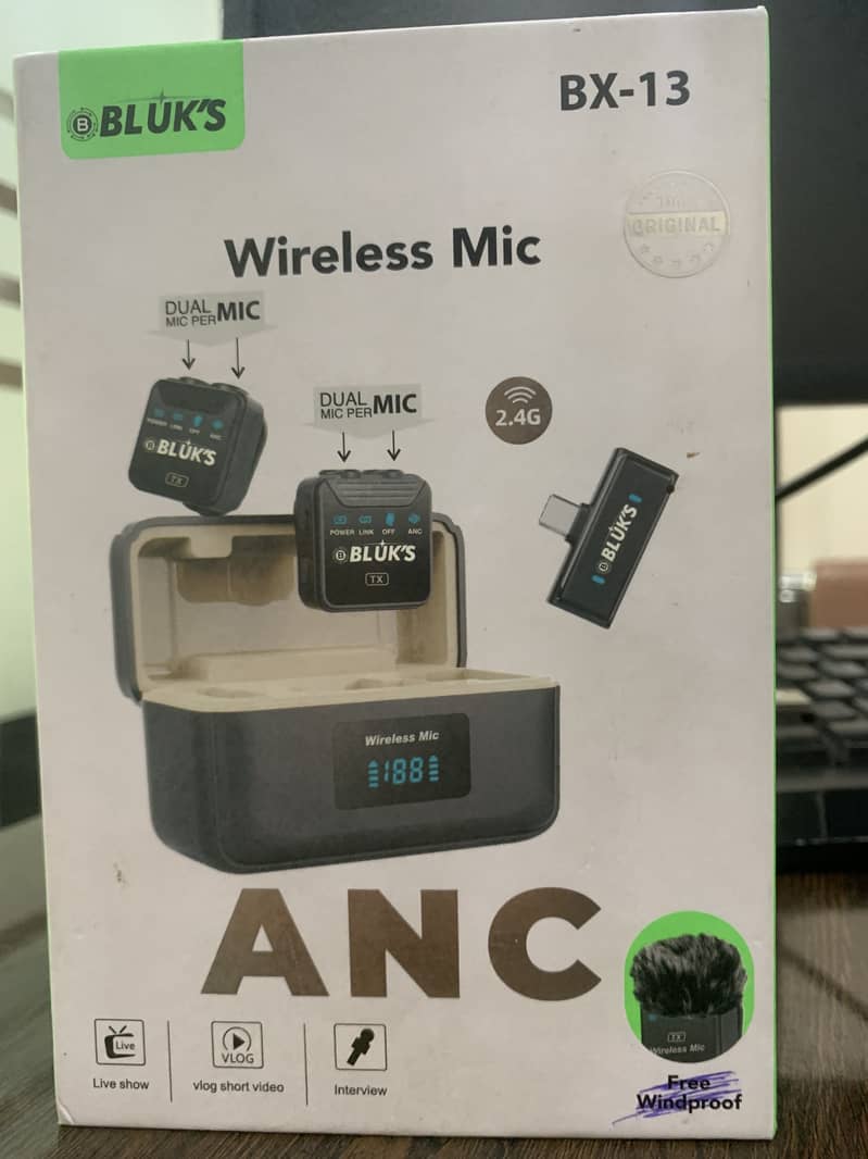 BLUK’S Wireless  Mic 3
