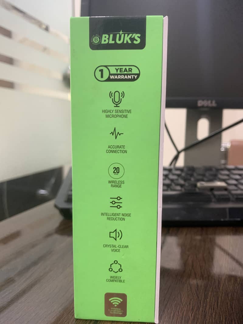 BLUK’S Wireless  Mic 4