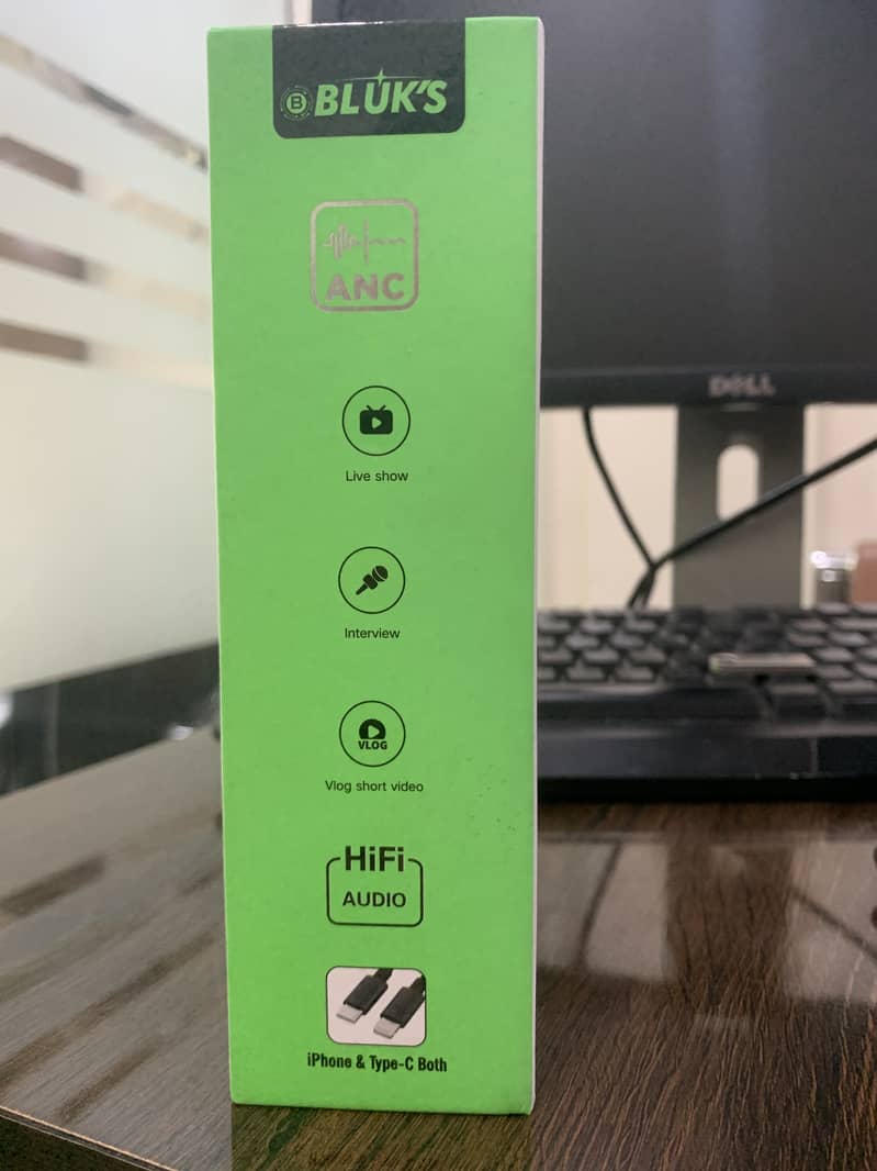 BLUK’S Wireless  Mic 6