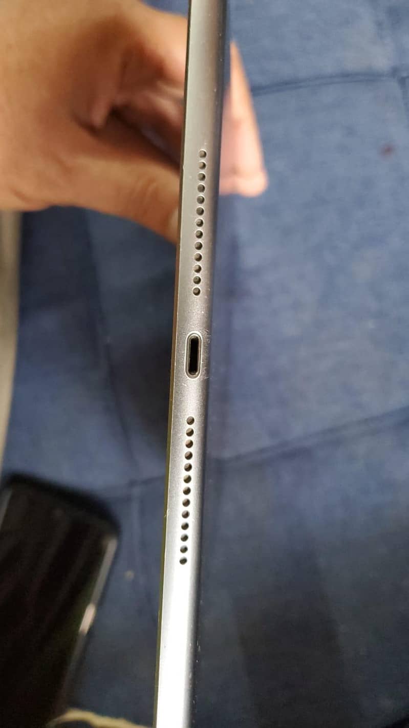 Ipad 8 with box 2