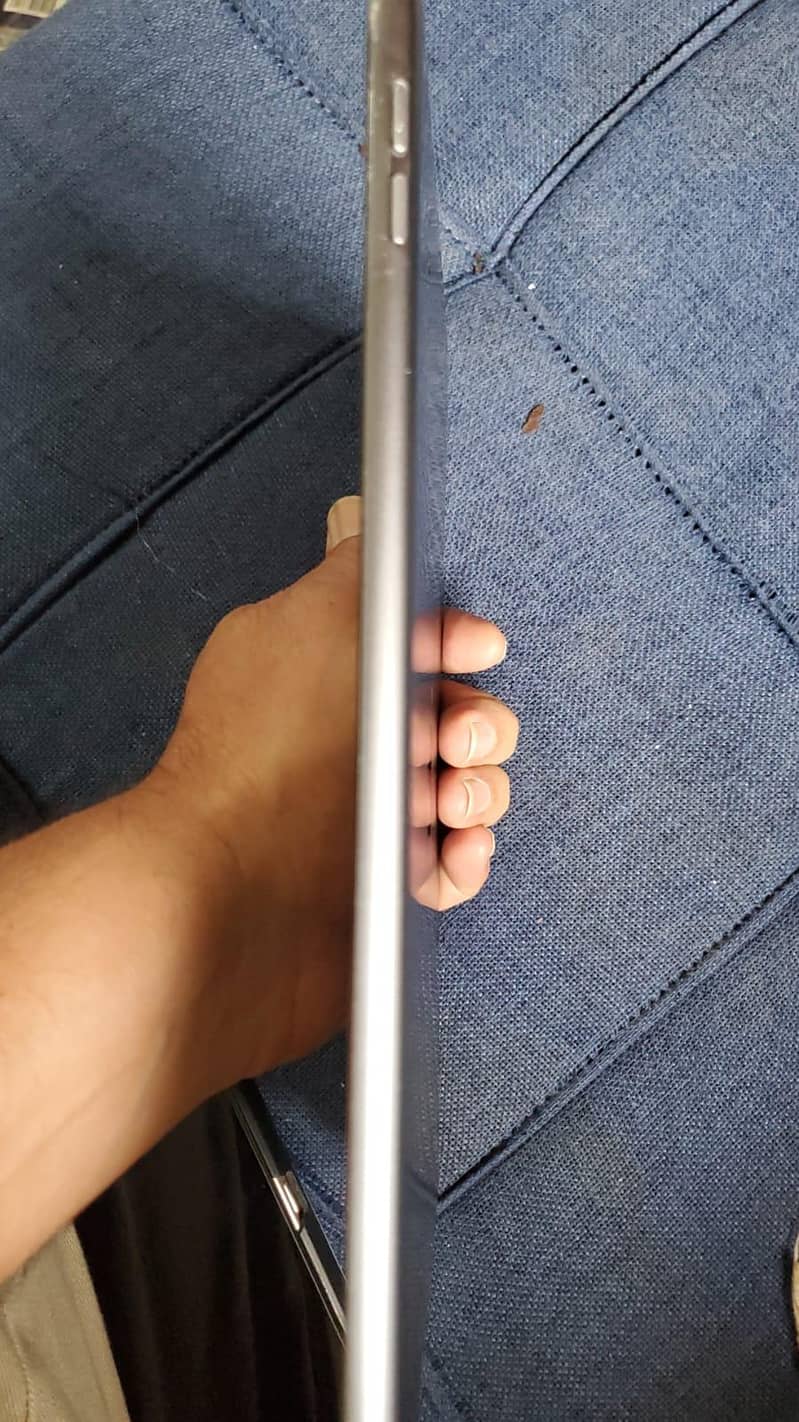 Ipad 8 with box 5