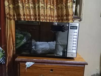 Microwave Oven
