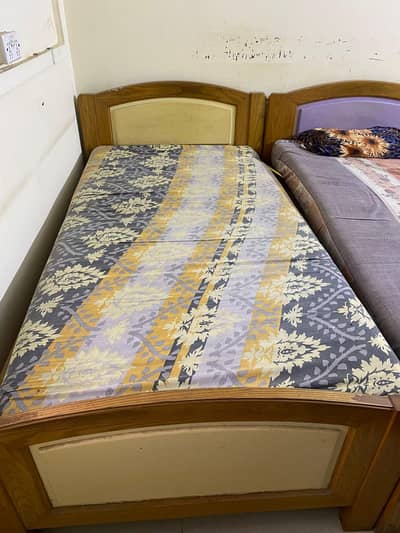 selling two single beds in an excellent condition