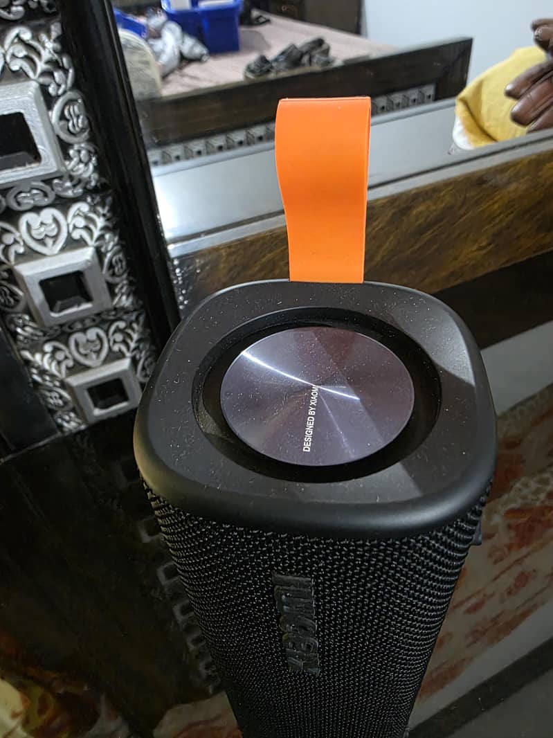 Bluetooth speaker 0