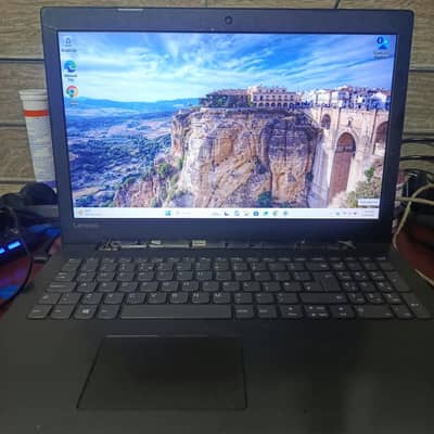Lenovo 8th Gen for sale in good condition