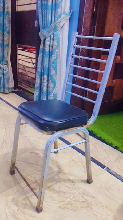 Six chair