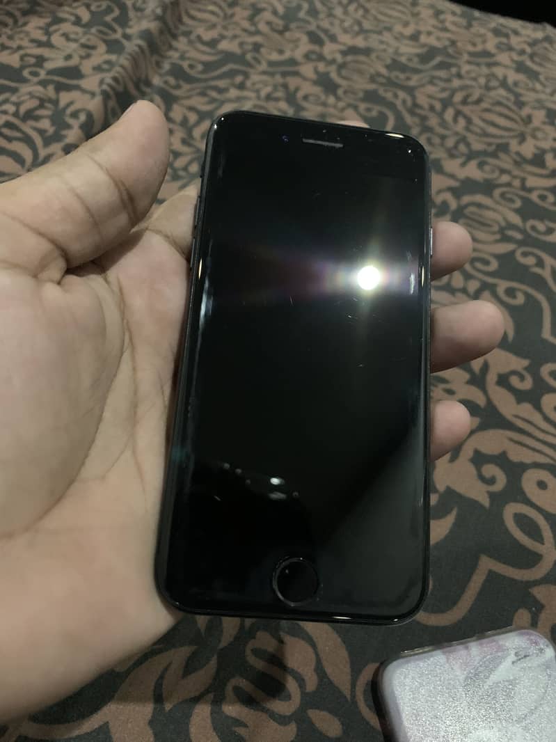Apple iPhone SE 0