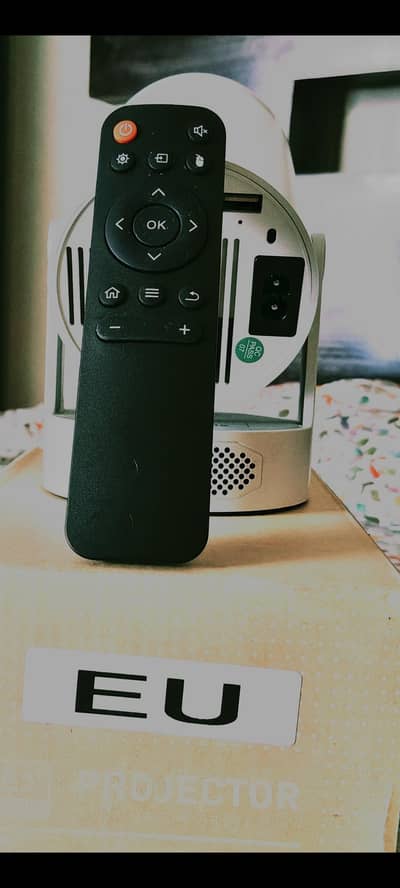 Hy 300 Ultra - Dual speaker - Android projector