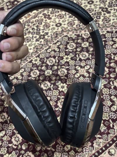 Headphones yolo