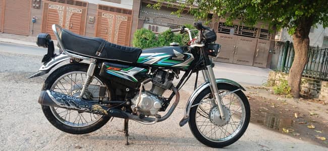 Honda CG 125 2023