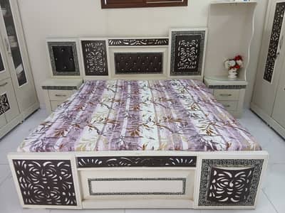Furniture, Bed, Wardrobe, Dressing, Divider, Sidetables