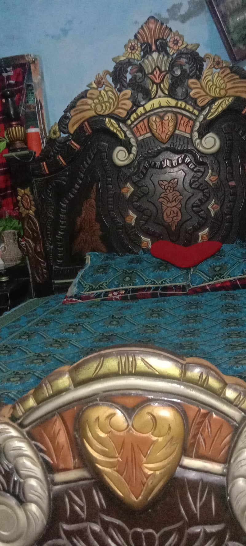 bed and dressing table 1