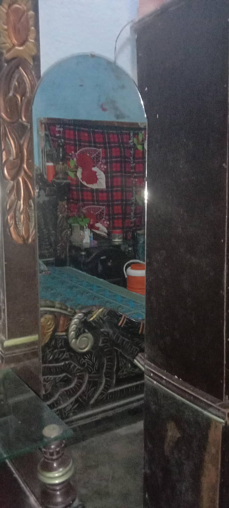 bed and dressing table 5