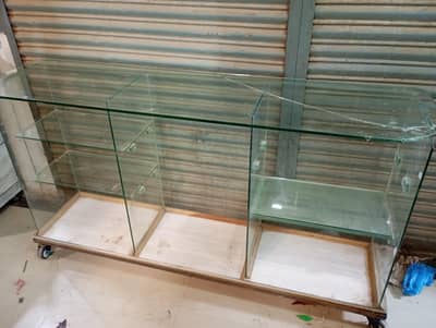 Glass Counter
