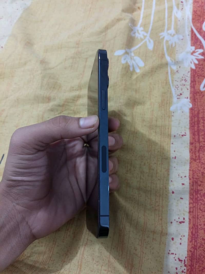 Apple iPhone 12 Pro Max 5