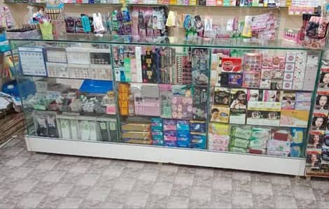 Glass Counter