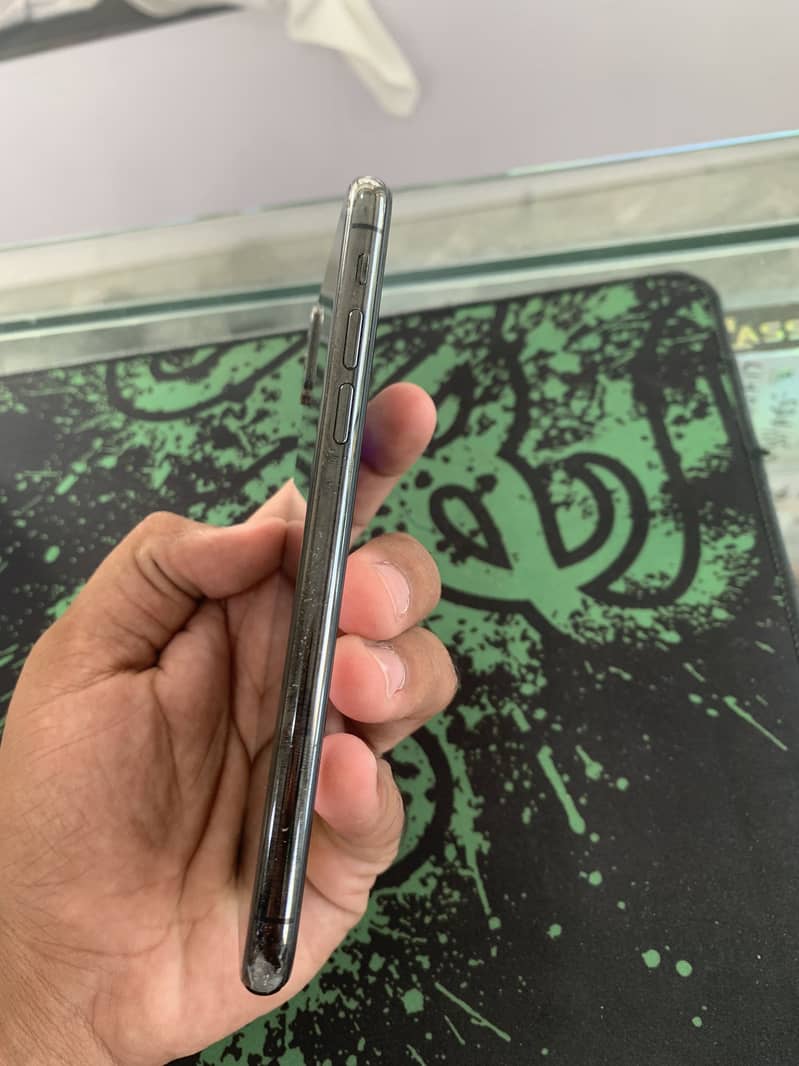 Apple iPhone X 1