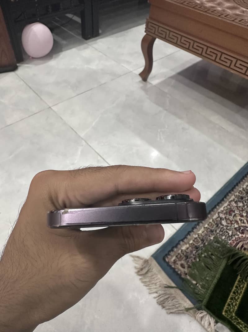 Apple iPhone 14 Pro Max 1