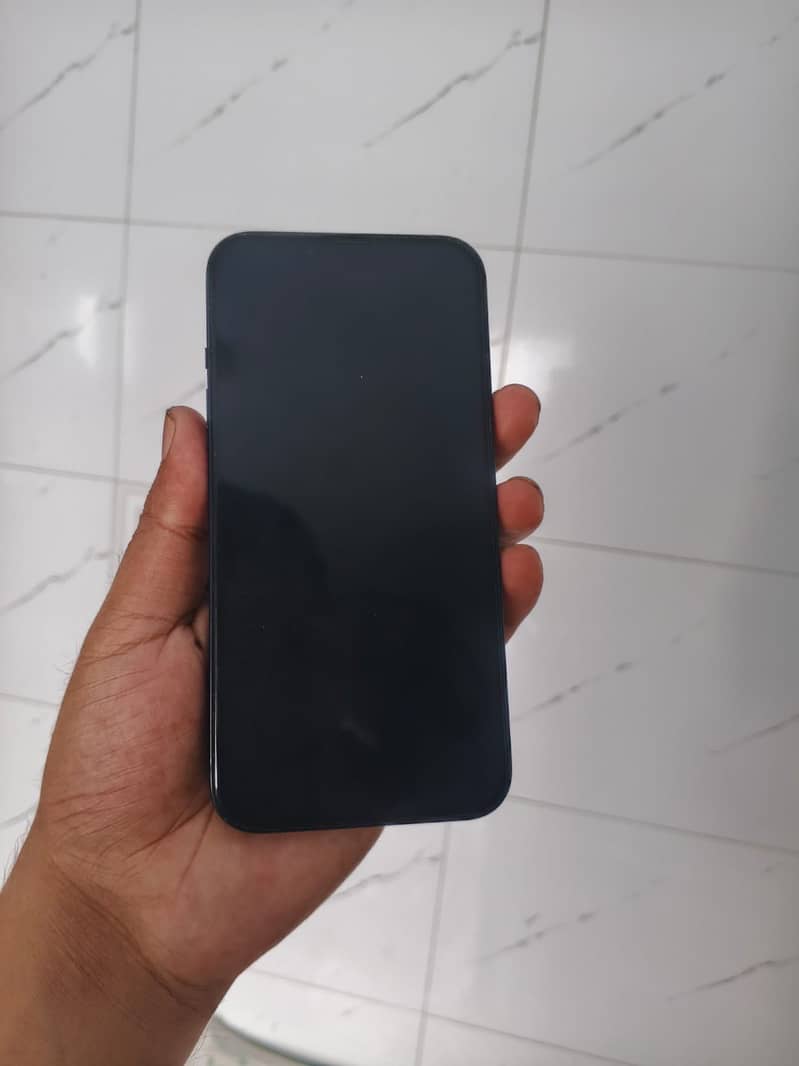 iPhone 13 5
