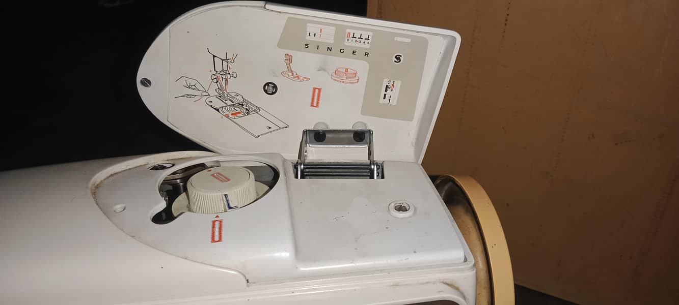 Singer 720 model 1