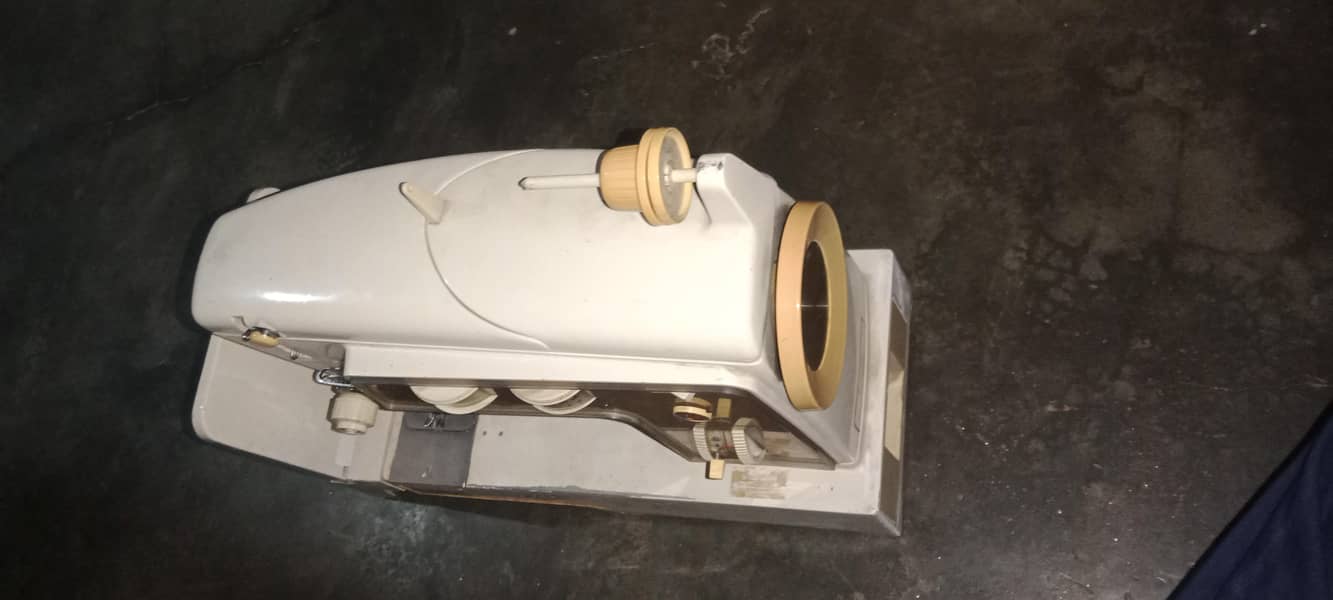 Singer 720 model 2