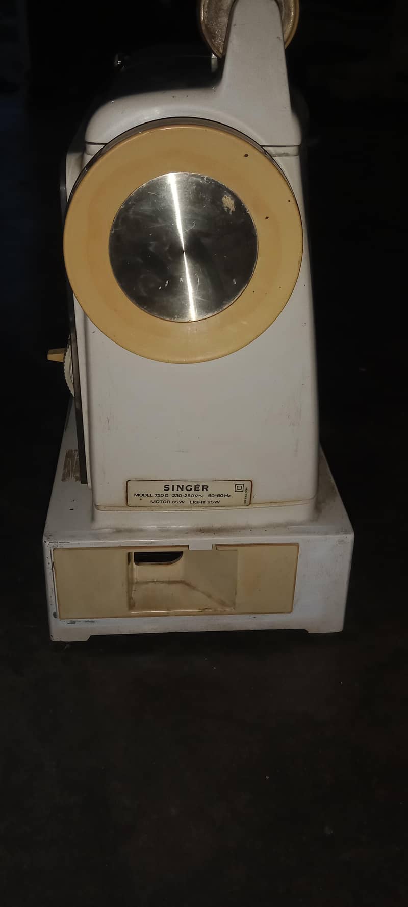 Singer 720 model 3