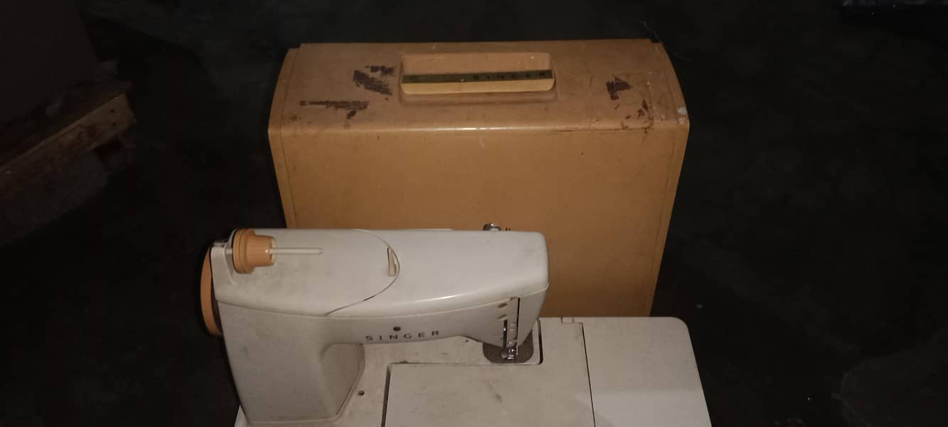 Singer 720 model 6